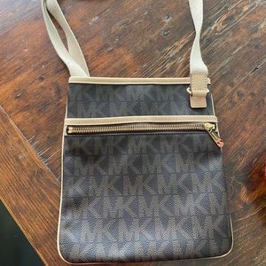 Michael Kors Crossbody Bag